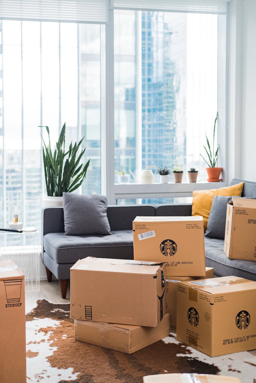 Need FREE Moving Boxes? Top 10 Places to Find the Best&nbsp;Boxes!